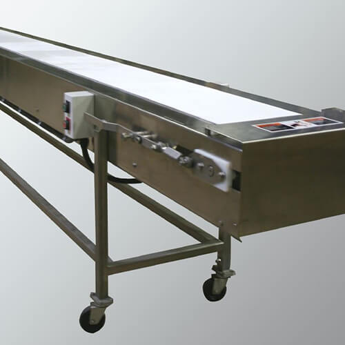 production conveyor equipment for food trays